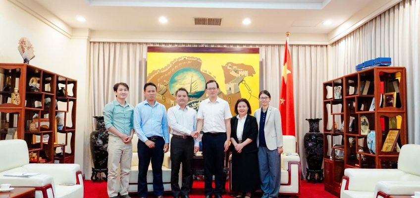 KHOA NGÔN NGỮ – TRƯỜNG ĐẠI HỌC TÂN TẠO THÚC ĐẨY HỢP TÁC VỚI TỔNG LÃNH SỰ QUÁN CỘNG HÒA NHÂN DÂN TRUNG HOA